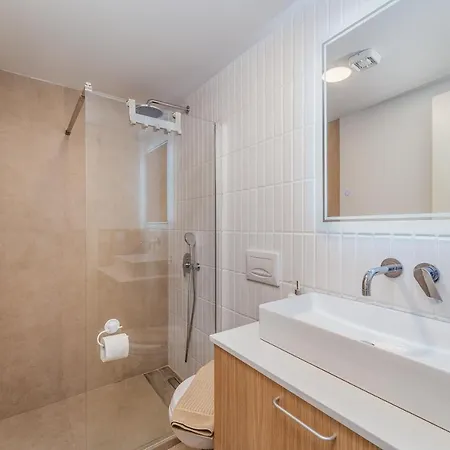 Greek House Complex B2 Апартаменты Нидри