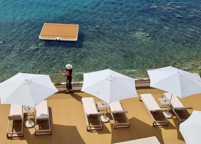 Greek House Complex B2 *